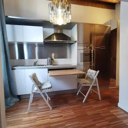 Metro Stop, Prada&design Appartamento